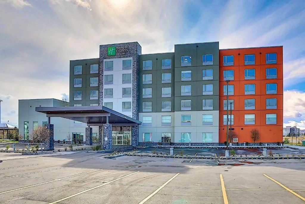 Holiday Inn Express & Suites - Calgary Airport Trail Ne By Ihg 3*,