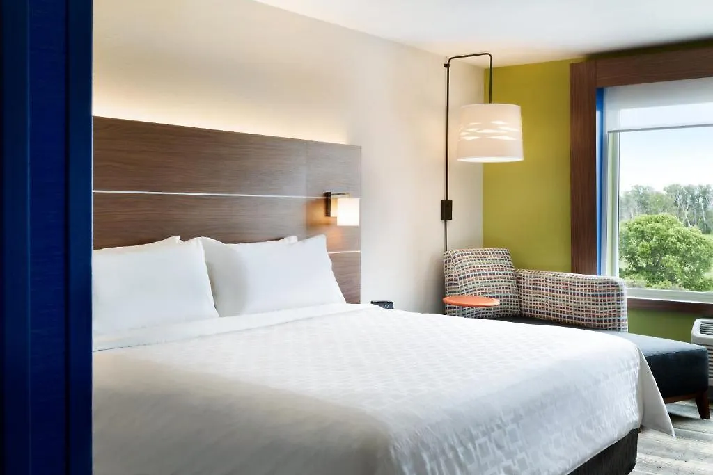 Holiday Inn Express & Suites - Calgary Airport Trail Ne By Ihg 3*,  Kanada