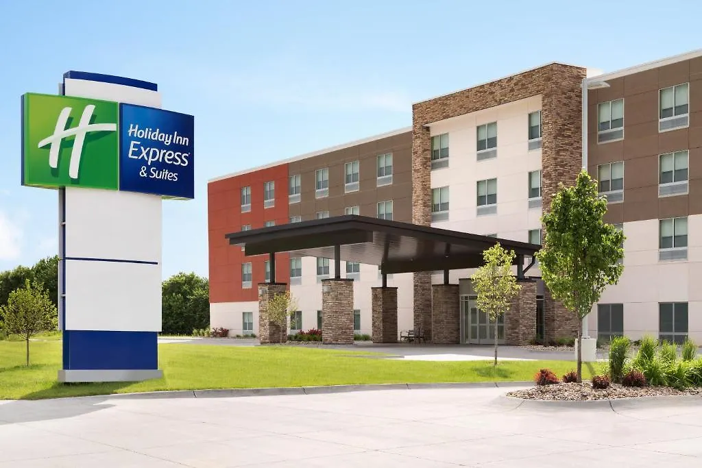 Holiday Inn Express & Suites - Calgary Airport Trail Ne By Ihg Hotel