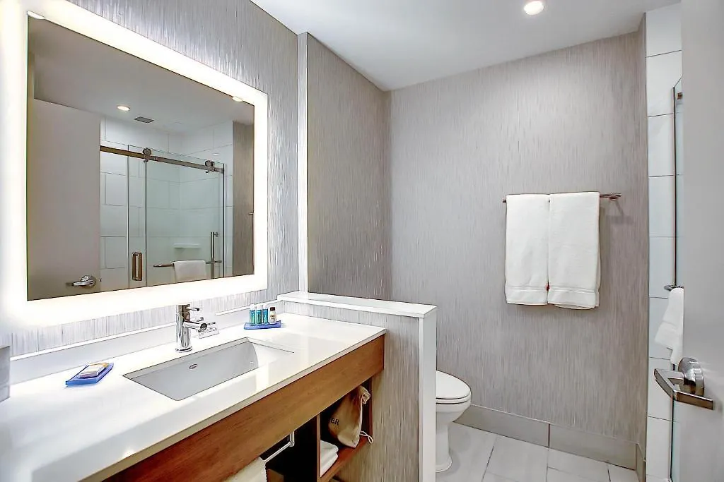 Holiday Inn Express & Suites - Calgary Airport Trail Ne By Ihg