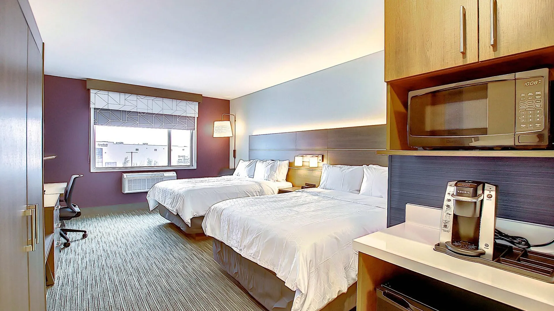 Hotel Holiday Inn Express & Suites - Calgary Airport Trail Ne By Ihg